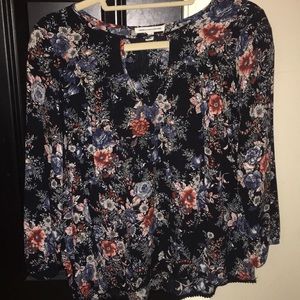 American eagle floral blouse
